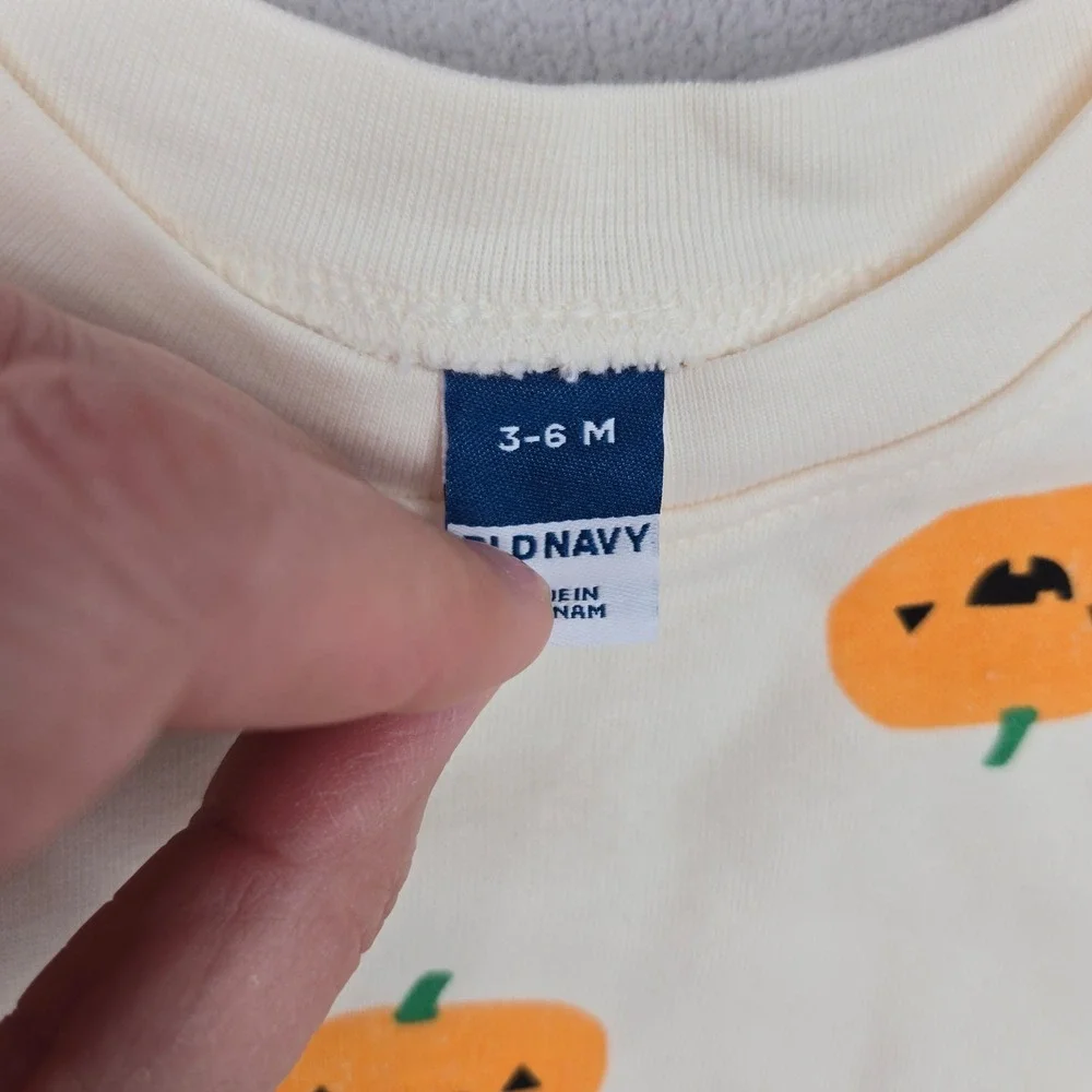Old Navy Baby Unisex NWT 3-6M 2 pc Pumpkin Jogger & Booties Halloween Set